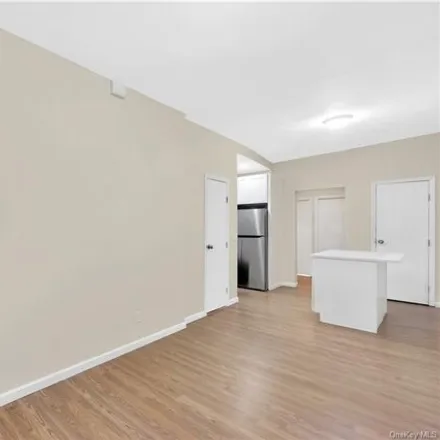 Image 4 - 142 East 92nd Street, New York, NY 11212, USA - House for rent