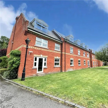 Rent this 1 bed apartment on 13-21 Victoria Mews in Englefield Green, TW20 0BF