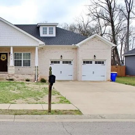 Buy this 4 bed house on 623 Red Maple Street in Bowling Green, KY 42101