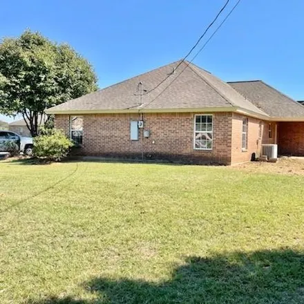 Buy this 3 bed house on 407 Coeur Drive in Alexandria, LA 71302