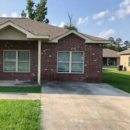 Rent this 2 bed house on 197 Village Oaks Boulevard in Ponchatoula, LA 70454