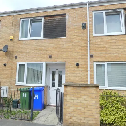 Rent this 2 bed townhouse on Beckhampton Close in Brunswick, Manchester