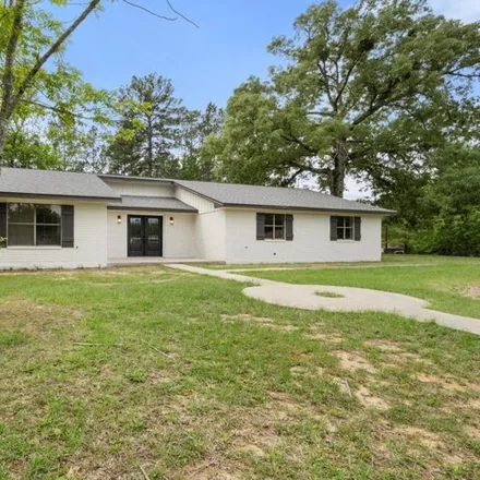Buy this 3 bed house on 236 Lake Street in New Llano, Vernon Parish