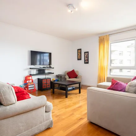 Rent this 2 bed apartment on Ciclovia da Avenida Fontes Pereira de Melo in 1069-095 Lisbon, Portugal