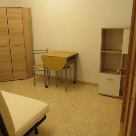 Image 4 - Carrer de Daroca, 23, 46019 Valencia, Spain - Apartment for rent