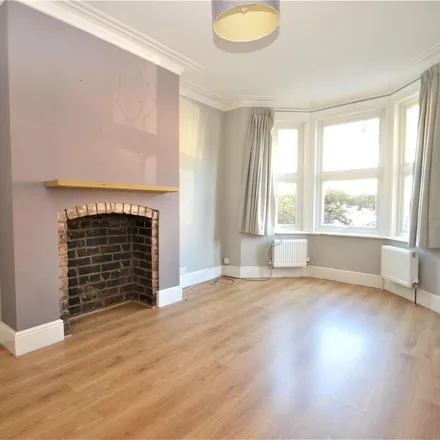 Image 2 - 66 Thornleigh Road, Bristol, BS7 8PJ, United Kingdom - Apartment for rent