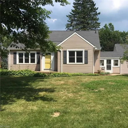 Buy this 3 bed house on 2329 Grandview Avenue in Wooster, OH 44691
