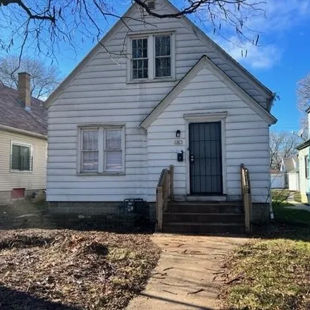 Buy this 4 bed house on 3407 North 38th Street in Milwaukee, WI 53216