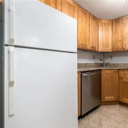 Image 6 - 1633 Washington Boulevard, Northfield, Stamford, CT 06902, USA - Condo for sale