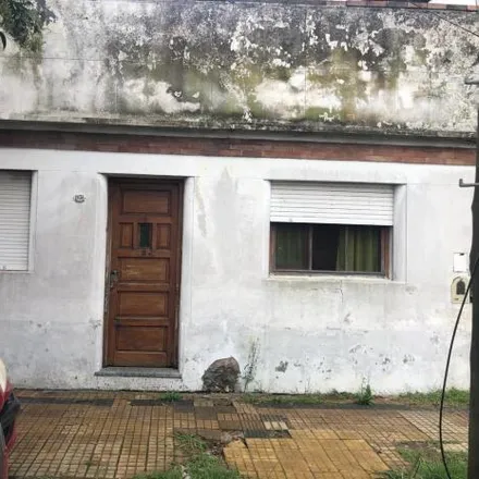 Rent this 1 bed house on Juncal 1636 in Partido de Lanús, 1823 Lanús Este