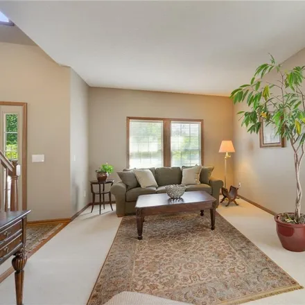 Image 8 - 9012 Brentwood Trail, Woodbury, MN 55125, USA - House for sale