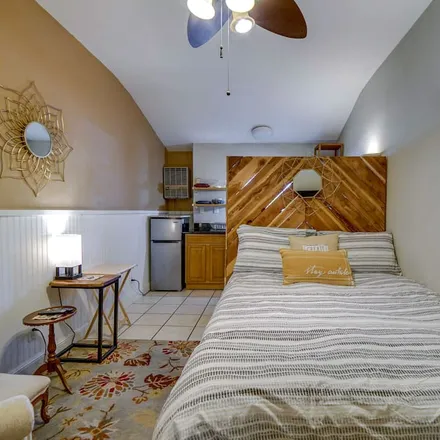 Rent this studio apartment on Ukiah in CA, 95482
