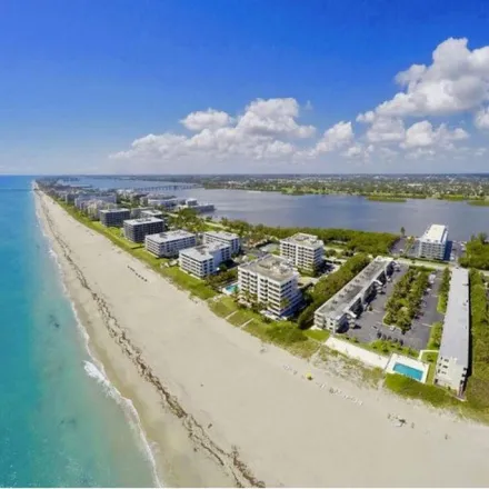 Image 9 - 2520 South Ocean Boulevard, Palm Beach, Palm Beach County, FL 33480, USA - Apartment for rent