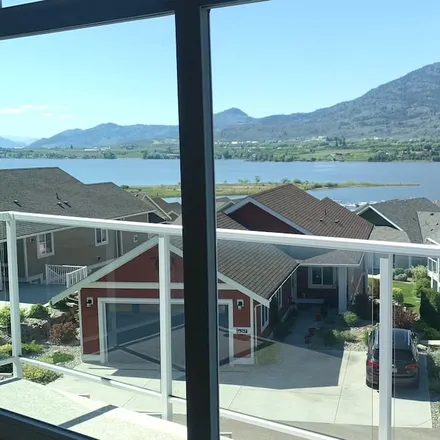 Rent this 4 bed townhouse on Osoyoos in BC V0H 1V3, Canada