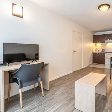 Image 4 - 16 Rue du Champ de la Taillée, 74600 Annecy, France - Apartment for rent