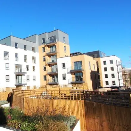 Buy this 1 bed apartment on Montagu House in 1-604 Padworth Avenue, Reading