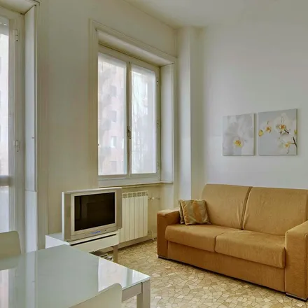 Rent this 4 bed apartment on Ortopedia Subema Humantec in Via Giovanni Battista Pergolesi 8, 20124 Milan MI