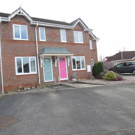 Rent this 2 bed duplex on Norwich Drive in Ellesmere Port, CH66 2HF