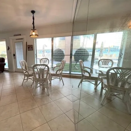 Image 6 - 1711 Southeast 21st Avenue, Harbor Heights, Fort Lauderdale, FL 33316, USA - Condo for rent