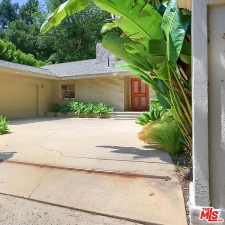 Rent this 3 bed house on 1323 Roscomare Road in Los Angeles, CA 90077