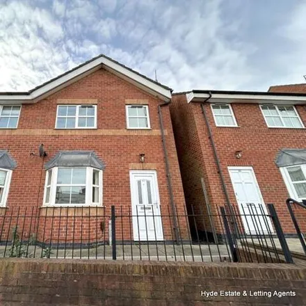 Rent this 3 bed townhouse on Higson Avenue in Hartshill Road, Stoke