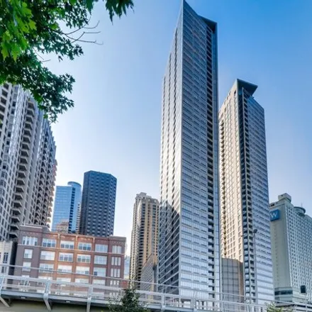 Buy this 2 bed condo on 600 Lake Shore Drive in 600 North Lake Shore Drive, Chicago