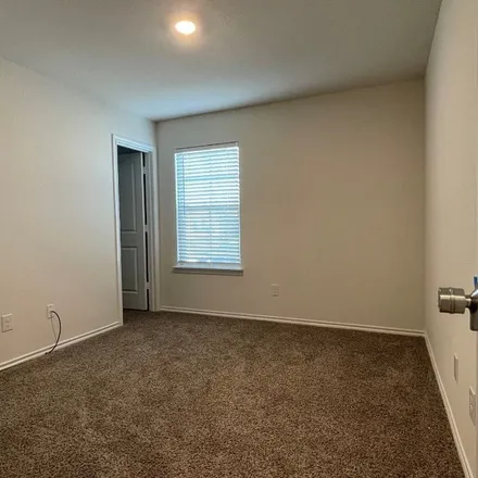 Rent this 3 bed apartment on unnamed road in Sherman, TX 75092