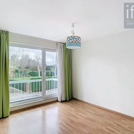 Rent this 6 bed apartment on Sint-Pauluslaan 109 in 3080 Tervuren, Belgium