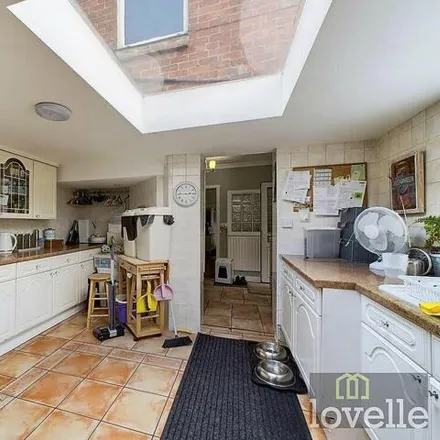 Image 5 - White Heather Guesthouse, 114 Victoria Road, Trusthorpe, LN12 2AJ, United Kingdom - Duplex for sale