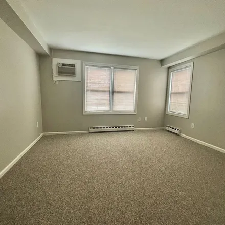 Rent this 1 bed apartment on Mill Plain Road in Mill Plain, Danbury