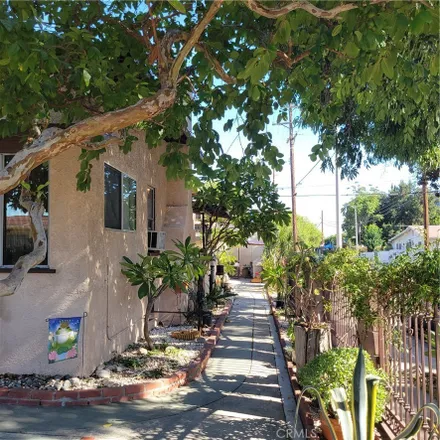 Image 3 - 2302 Meadowvale Avenue, Los Angeles, CA 90031, USA - House for sale