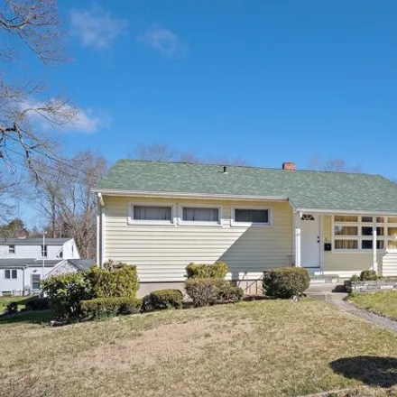 Buy this 3 bed house on 16 Ford Avenue in Norwich, CT 06360