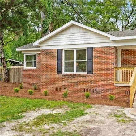 Buy this 3 bed house on 768 South Pinehill Drive in Mobile, AL 36606