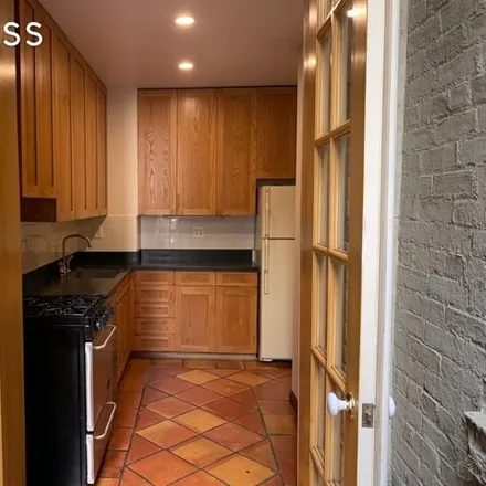 Image 3 - 323 West 83rd Street, New York, NY 10024, USA - Apartment for rent