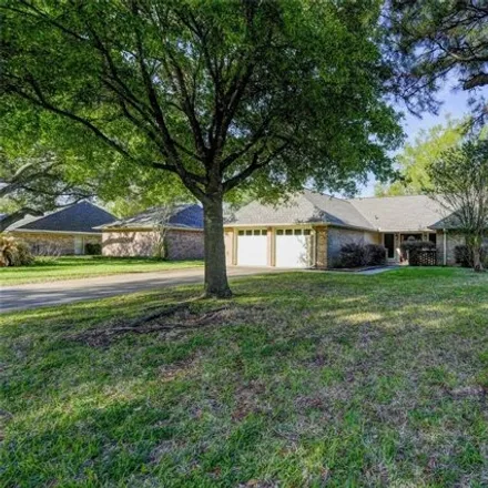 Buy this 3 bed house on 2800 Griffin Lane in Katy, TX 77493