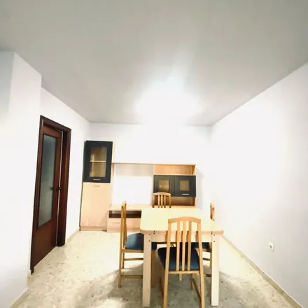 Image 5 - Calle Gómez Ferrer, 46900 Torrent, Spain - Apartment for rent