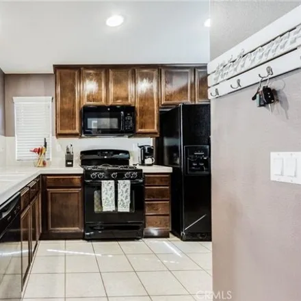 Image 4 - 1393 Sunset Place, Beaumont, CA 92223, USA - Condo for sale
