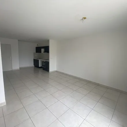Rent this 4 bed apartment on 2 Cour del Riu in 34790 Montpellier, France