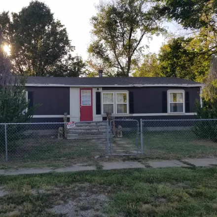 Buy this 3 bed house on 803 North State Street in Eureka, KS 67045