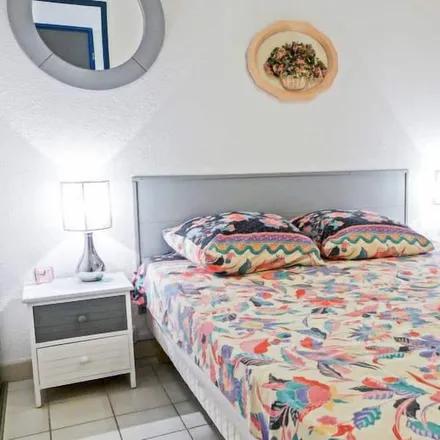 Rent this 2 bed apartment on Canet Plage in Avenue de la Catalogne, 66140 Canet-en-Roussillon