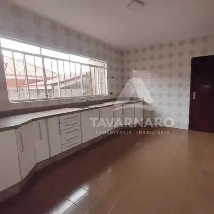 Rent this 4 bed house on Travessa São Paulo in Uvaranas, Ponta Grossa - PR