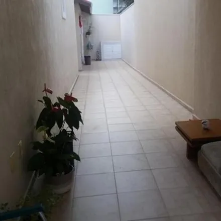 Buy this 3 bed house on Rua General Elói Alfaro in Chácara Inglesa, São Paulo - SP