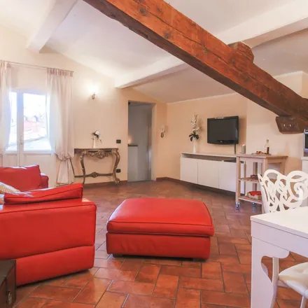 Rent this 4 bed apartment on La Fettunta in Via dei Neri, 62