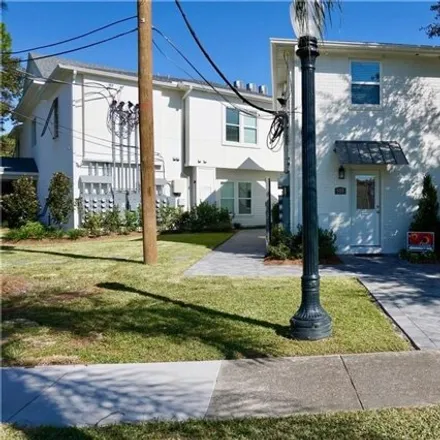 Rent this 1 bed apartment on 501 Lake Avenue in Oak Ridge Park, Metairie