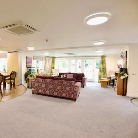 Image 9 - Rutland Crescent, Trowbridge, BA14 0NU, United Kingdom - Apartment for sale