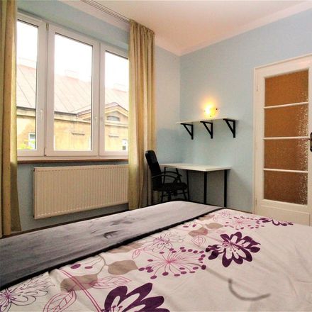 Rent this 3 bed room on Henryka Sienkiewicza 9 in 30-033 Kraków, Polonia