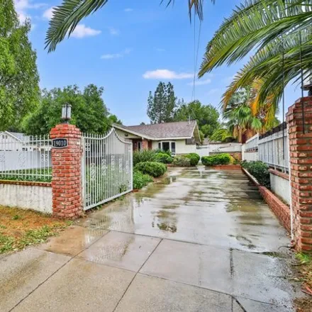 Image 2 - 19002 Ingomar Street, Los Angeles, CA 91335, USA - House for sale