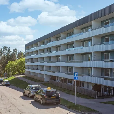 Rent this 1 bed apartment on Flöjtgatan 1 in 656 31 Karlstad, Sweden