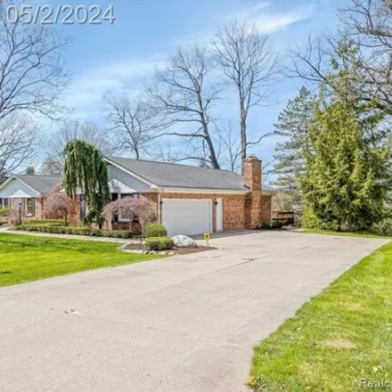 Image 5 - 5239 Woodview Drive, Bloomfield Township, MI 48302, USA - House for sale