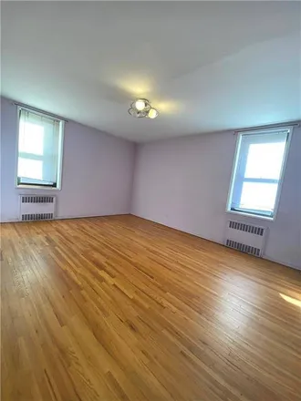 Image 7 - 1840 East 13th Street, New York, NY 11229, USA - Apartment for sale